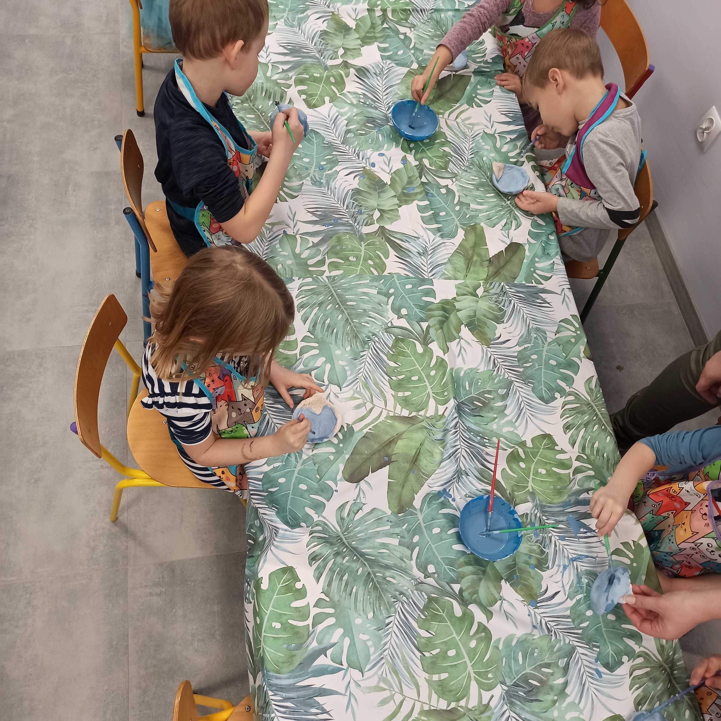 ceramics_green_table_2