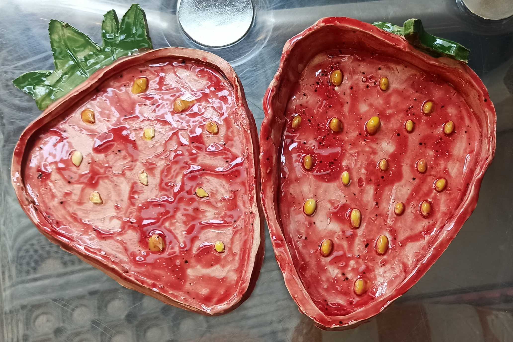 strawberry_plates